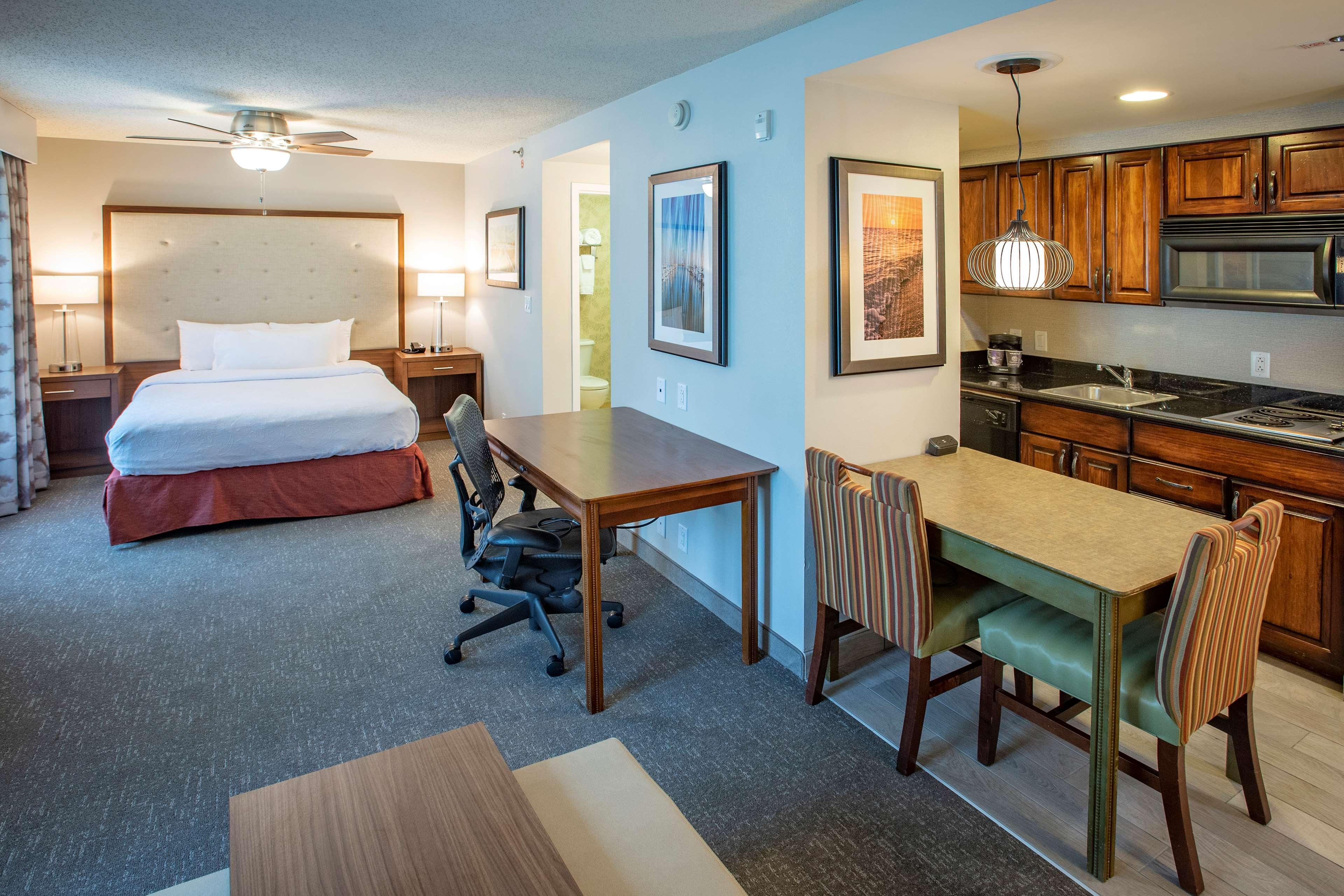 Pensacola Suites Hotel Eksteriør billede
