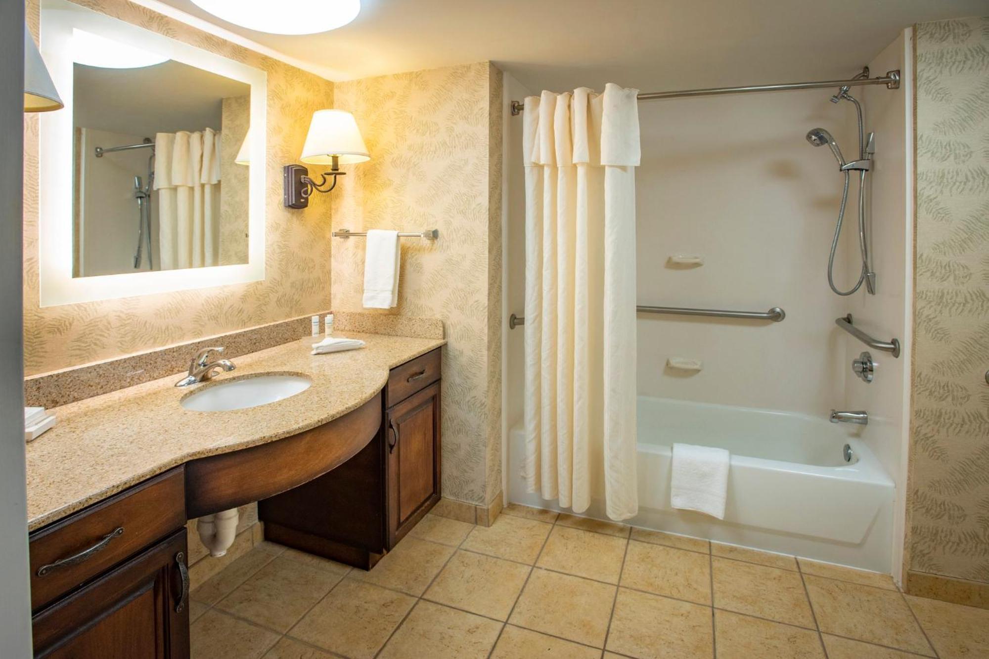 Pensacola Suites Hotel Eksteriør billede