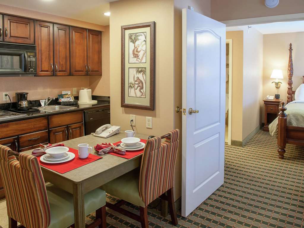 Pensacola Suites Hotel Værelse billede
